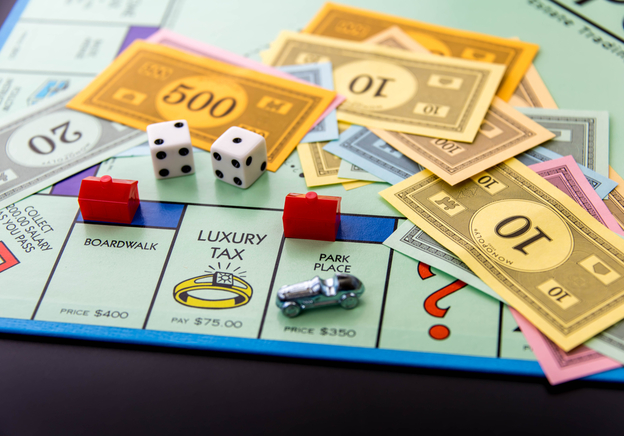 Monopol in Zahlen: 10 Fakten, die jeder Liebhaber von Brettspielen wissen sollte