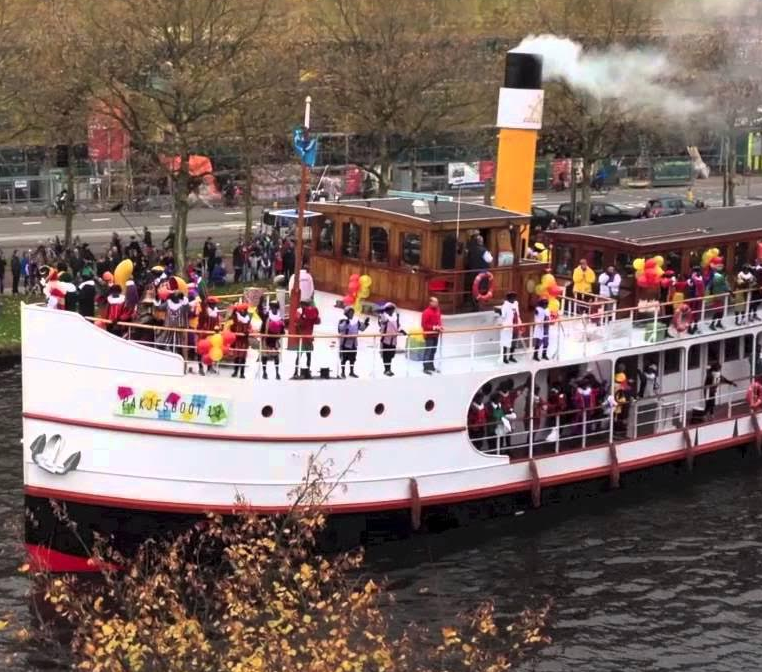 Gunst onderzeeër Beginner Stoomboot Sinterklaas onder de hamer - Catawiki