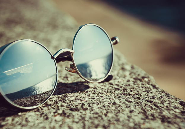 Pięć Modeli Vintage: Okulary Przeciwsłoneczne na Lato 2017 Warte Inwestycji
