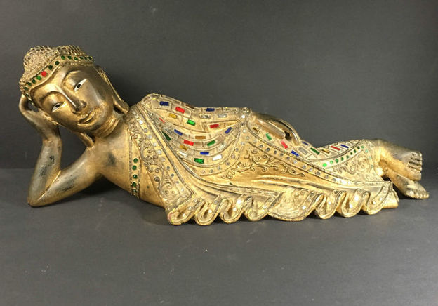 Cosa c’è da sapere prima di acquistare o vendere una statua buddista
