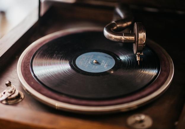 How to determine the value of your vinyl record player