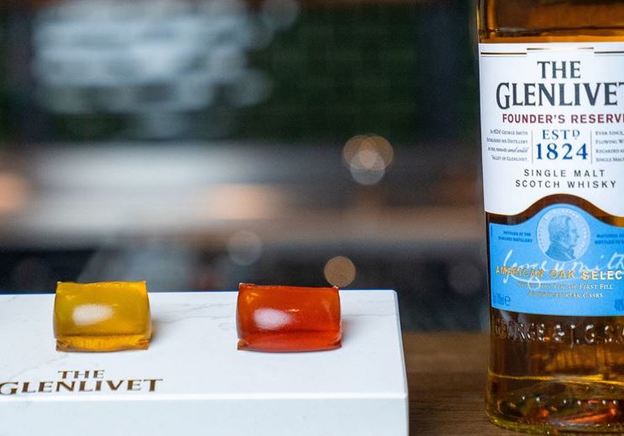 Las cápsulas de whisky sin vaso de Glenlivet suscitan preguntas sobre el futuro del whisky