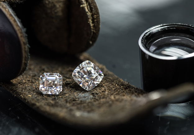 Come capire se un diamante è autentico