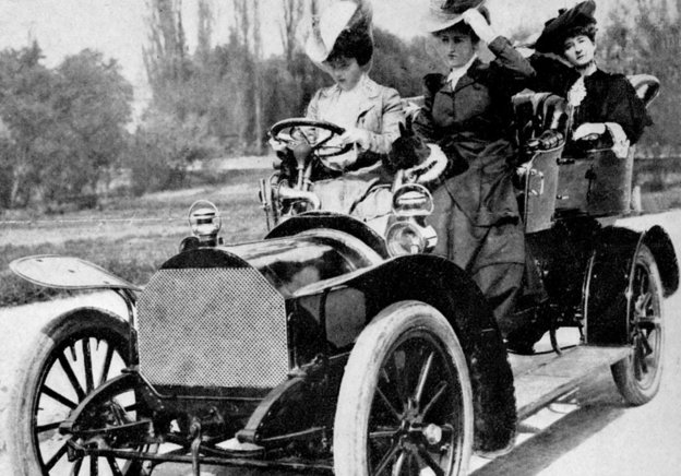 The female motoring gang of the Belle Epoque