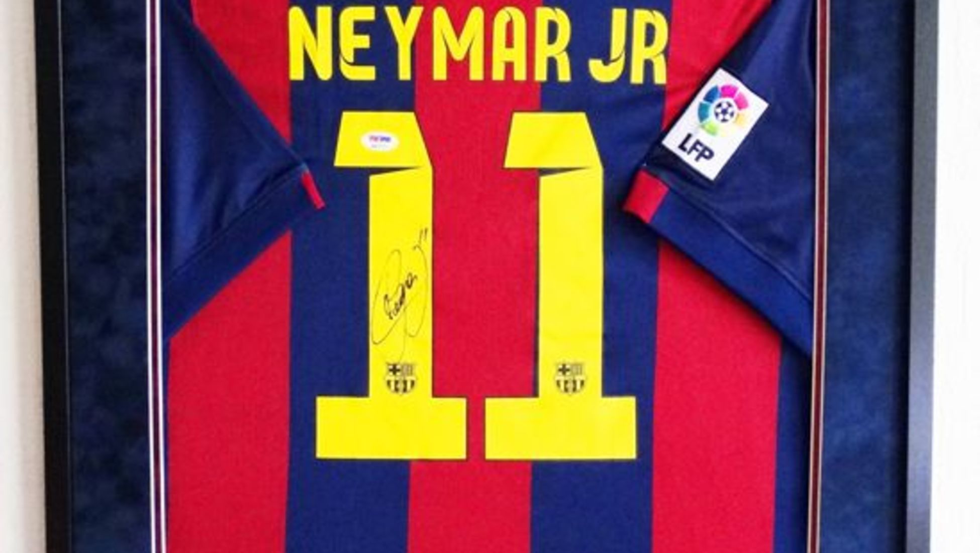 Camiseta de Neymar, F.C.Barcelona, autografiada - Bien de Bien