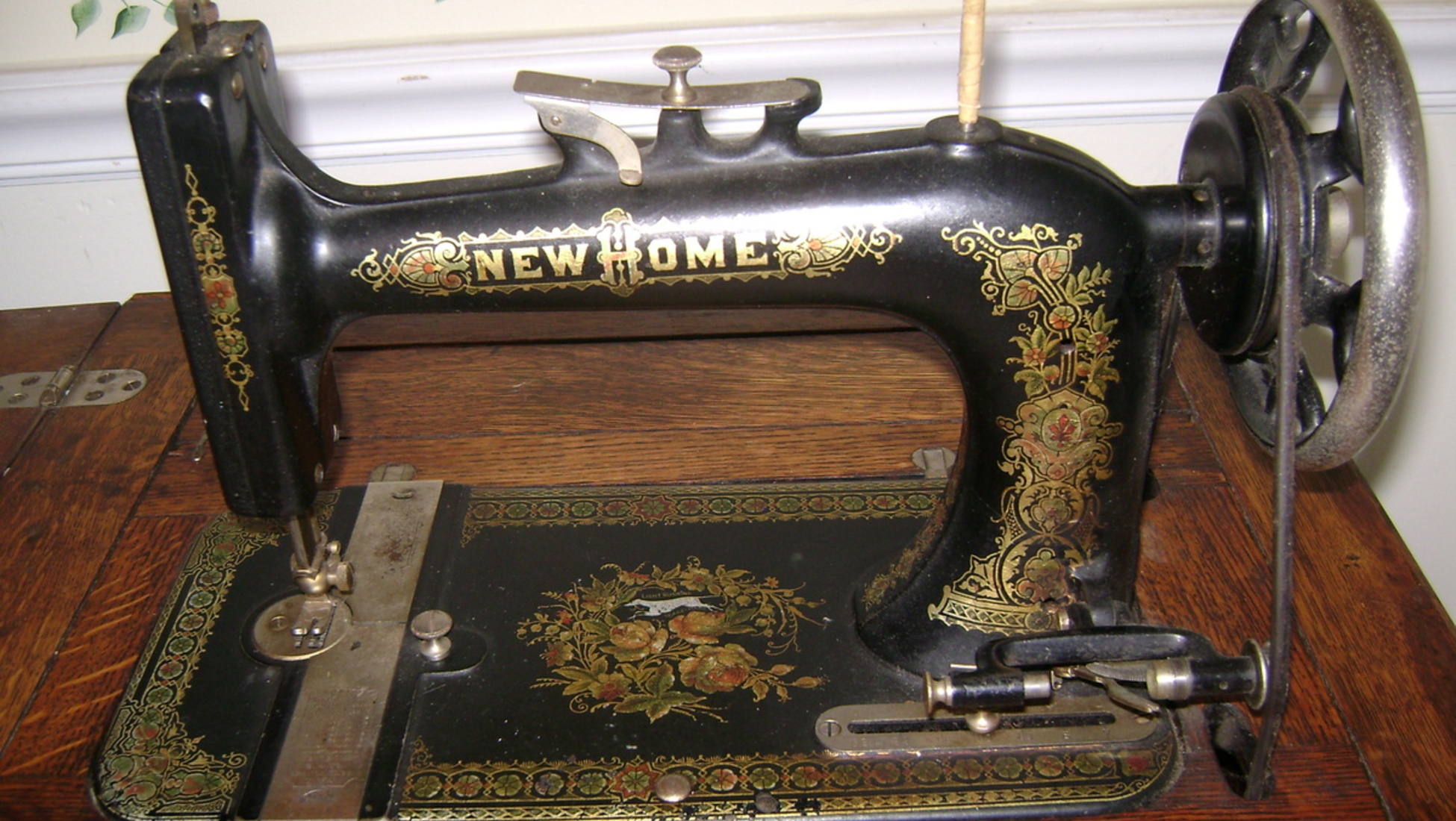 Old Manual Sewing Machine