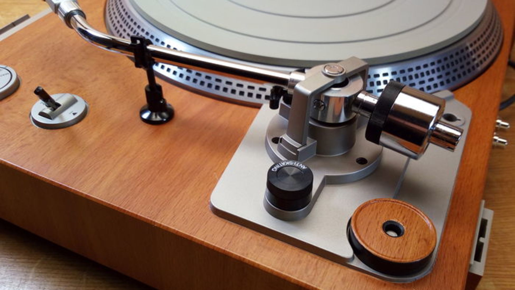 How To Determine The Value Of Your Old Record Player Catawiki
