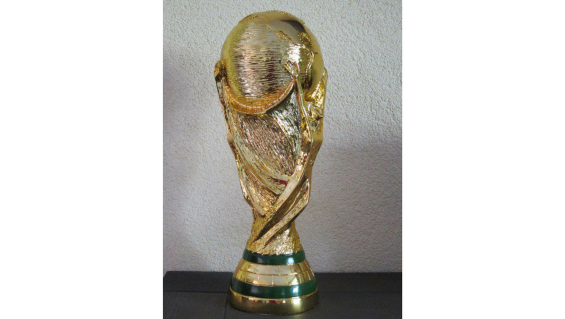 Réplique en fonte du trophée Jules RIMET, Coupe du monde…