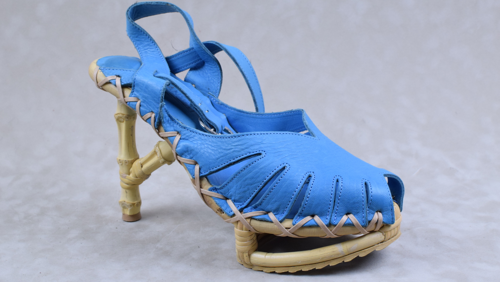 omvang zwaartekracht dik Shoe Designer Jan Jansen Auctions An Unique Collection of Shoes - Catawiki