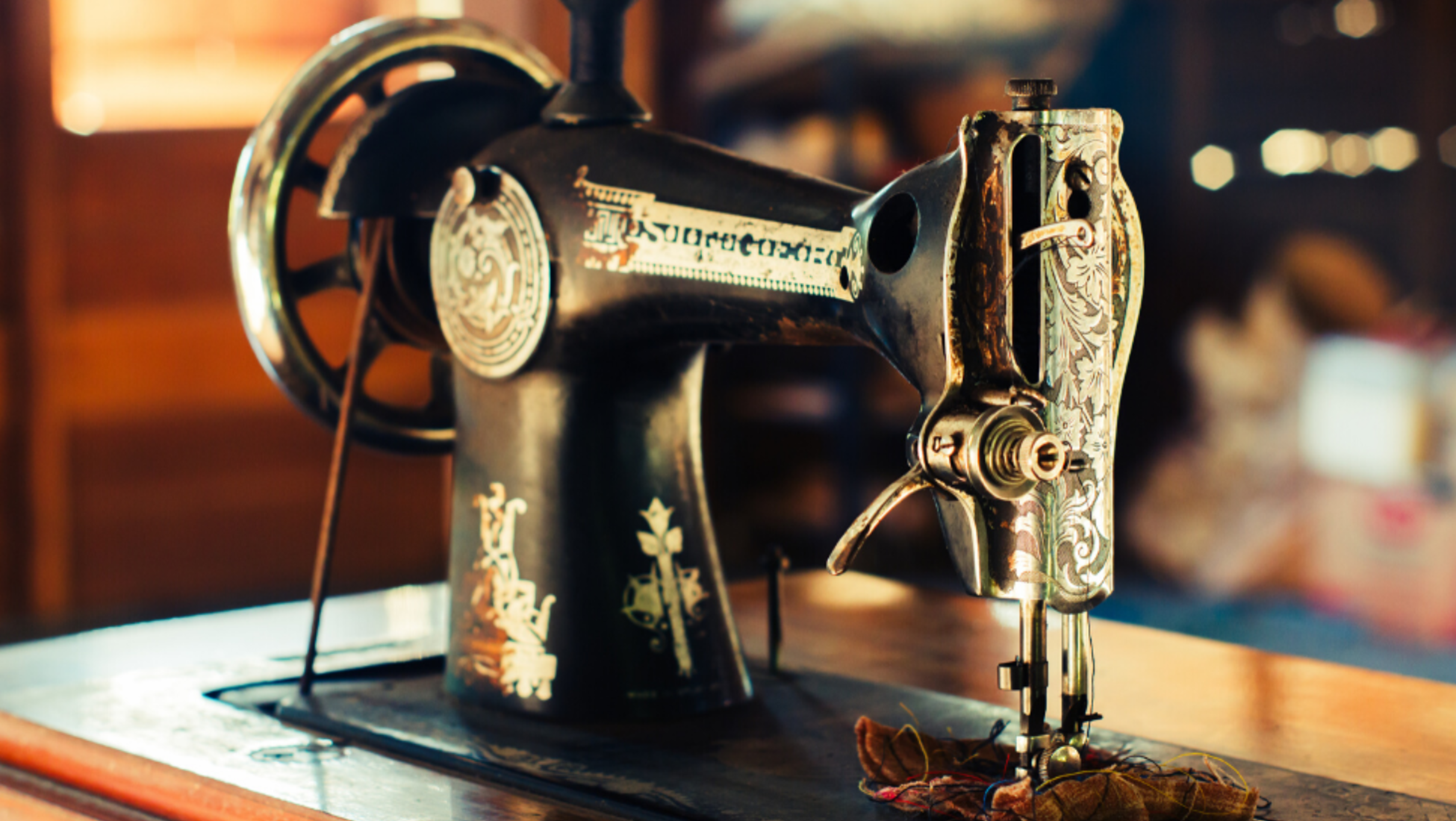 How to determine the value of your old sewing machine - Catawiki