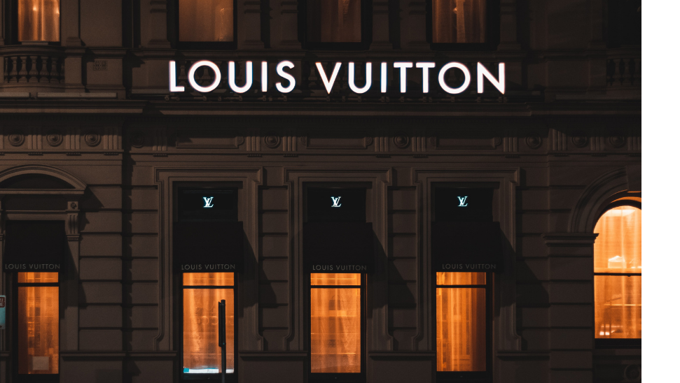 Louis Vuitton - Lotto composto da un porta occhiali e un porta